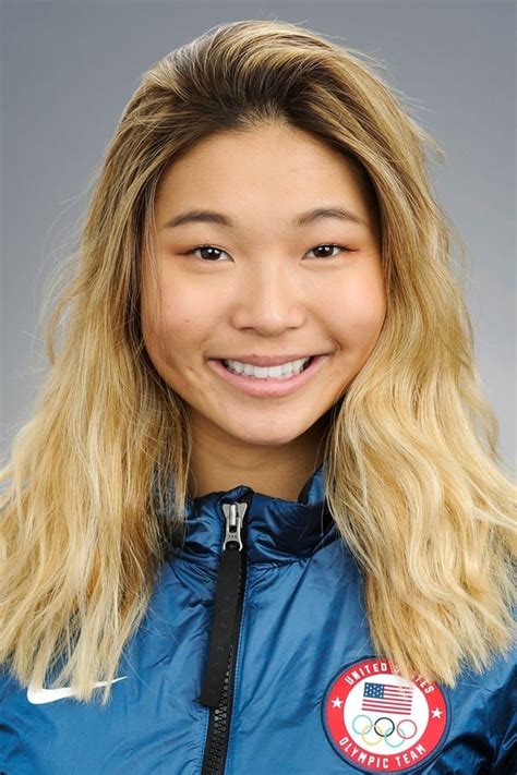 chloe kim personal life.